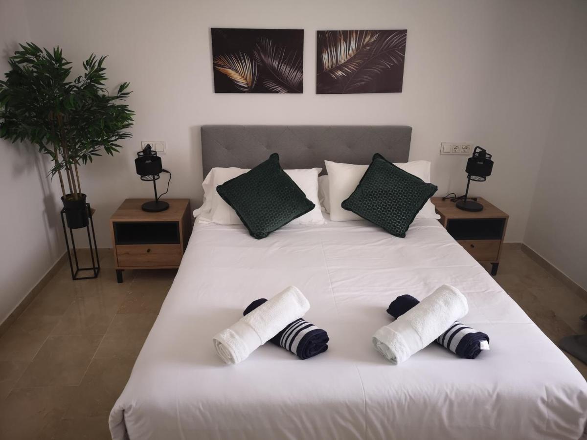 Costa Del Sol, Marina Del Mar Apartman El Faro Kültér fotó